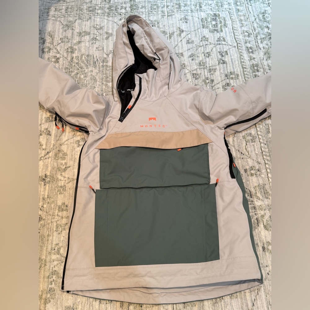 Lightly Used MONTEC ski jacket